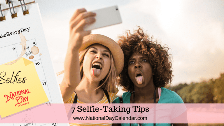 27 Mirror Selfie Tips and Poses to Try With Your Phone or Camera