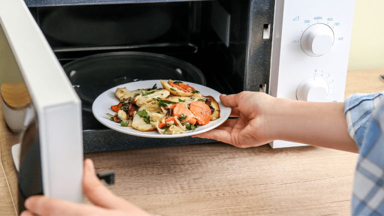 Food for Thought  Preparing food in microwave oven